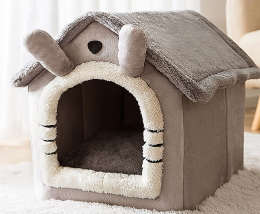 Warm Enclosed Cave/Bed