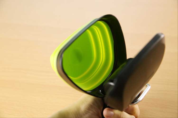 Foldable Pooper Scooper With 1 Roll Decomposable bags