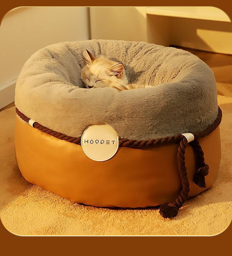 Closed Solid Color Cat Nest